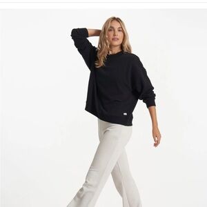 Vuori Sedona crewneck sweatshirt NWT black small